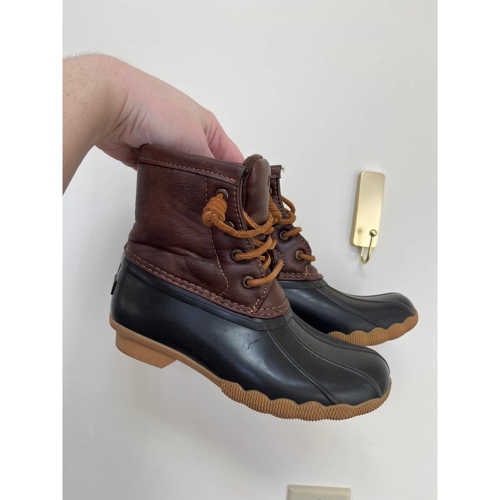 Sperry Saltwater boot, size 13 (little kids)